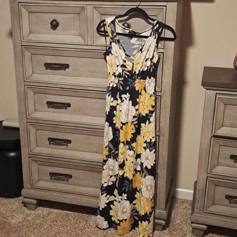 Maybe blue dress with flowers